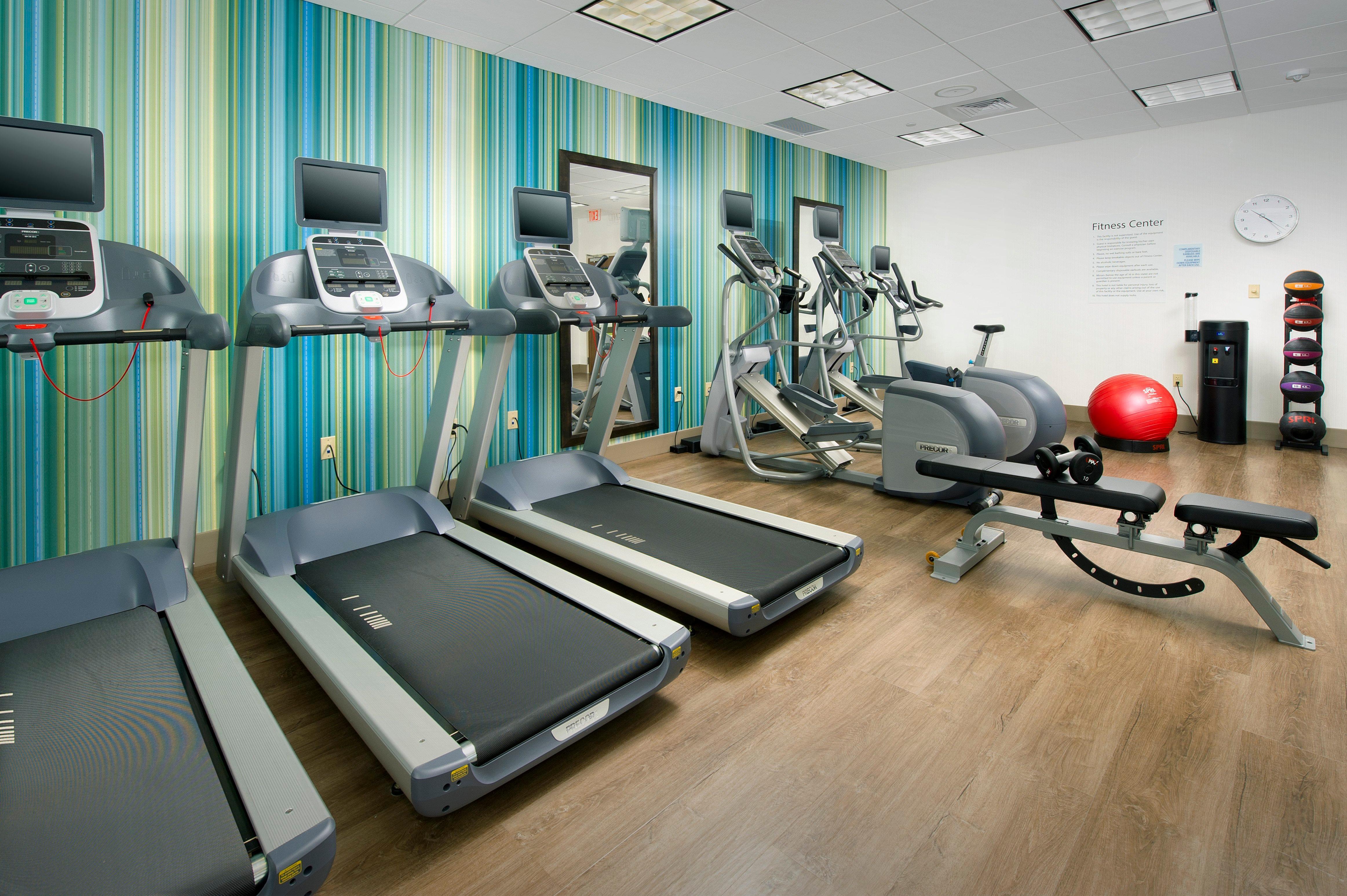 Holiday Inn Express & Suites By Ihg Altoona By Ihg Esterno foto