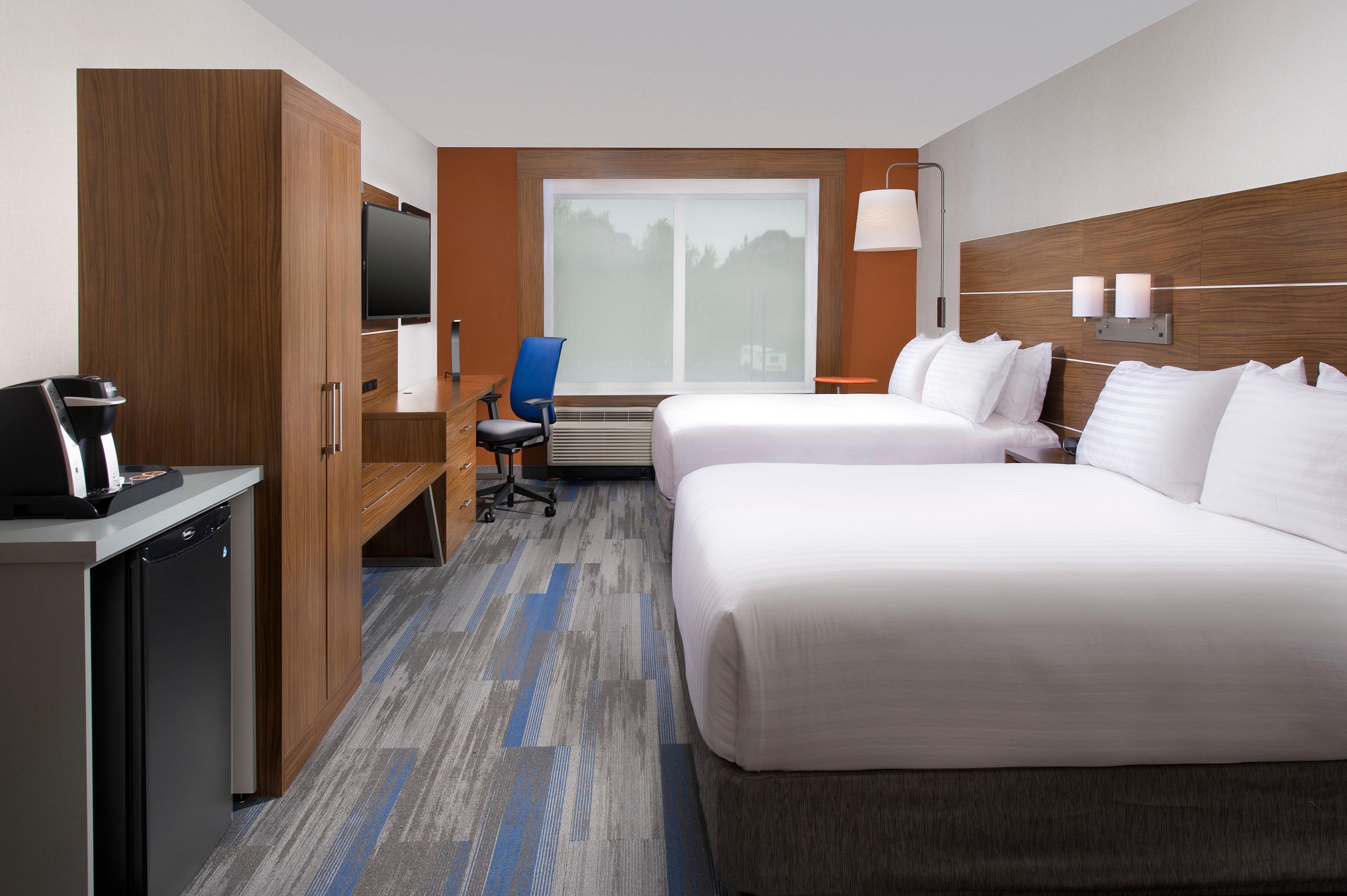 Holiday Inn Express & Suites By Ihg Altoona By Ihg Esterno foto