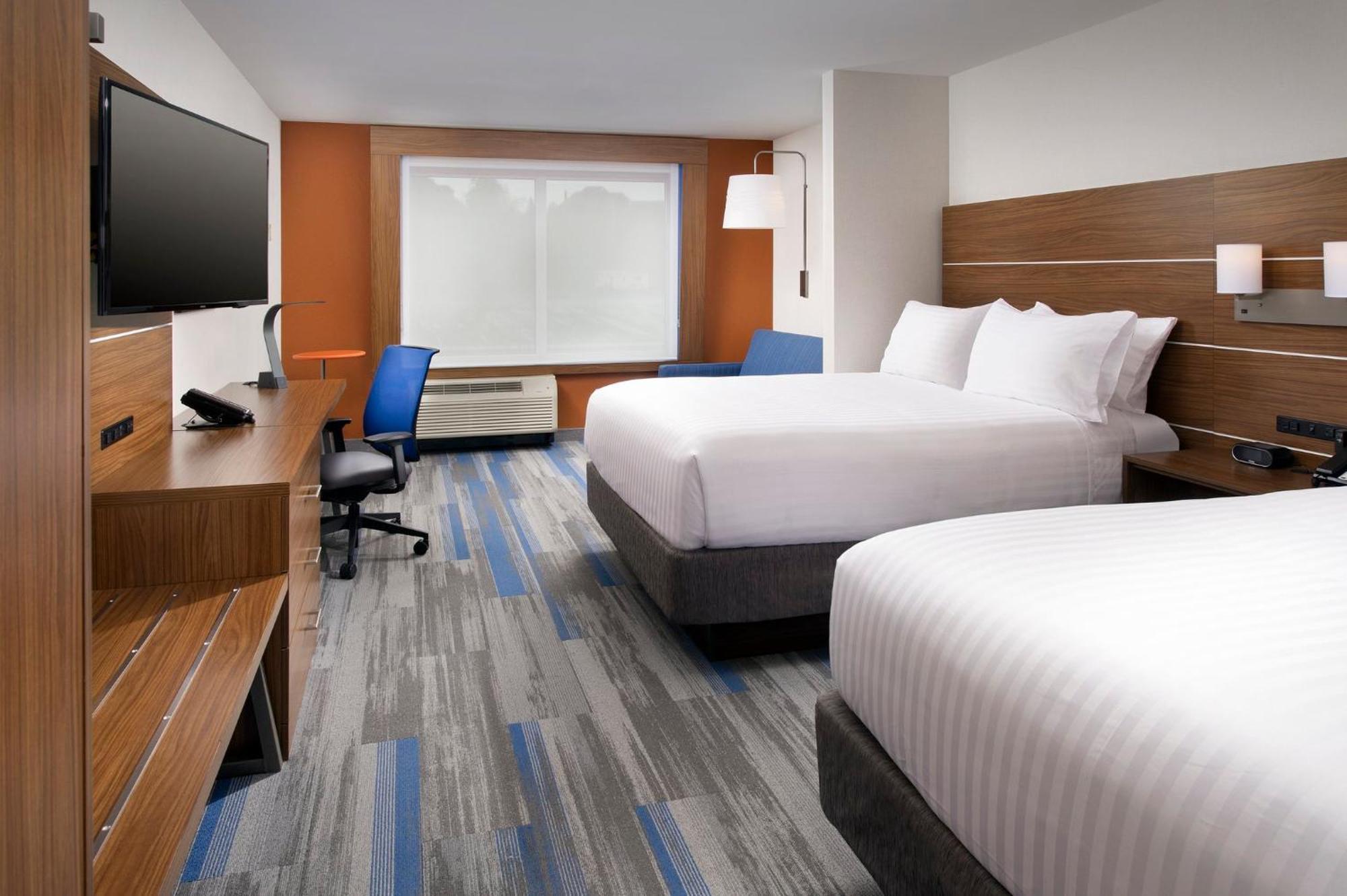Holiday Inn Express & Suites By Ihg Altoona By Ihg Esterno foto